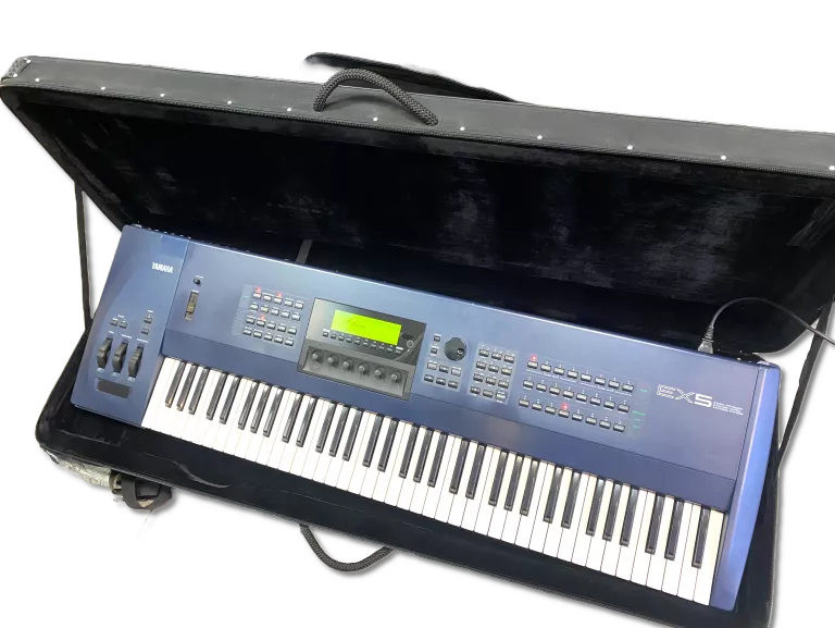 SYNTEZATOR YAMAHA EX5 CASE