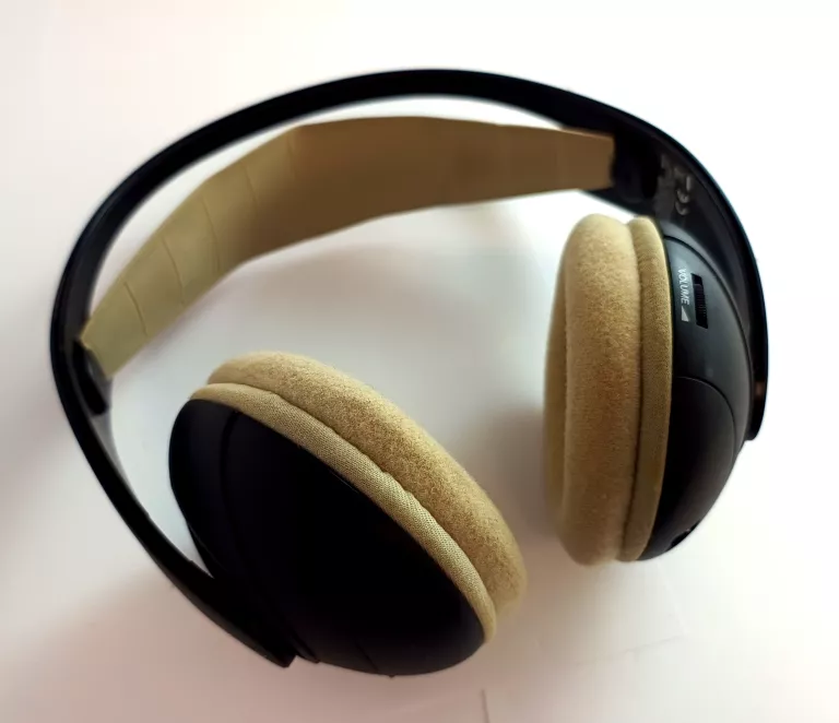 SŁUCHAWKI BEZPRZEWODOWE AKG K912