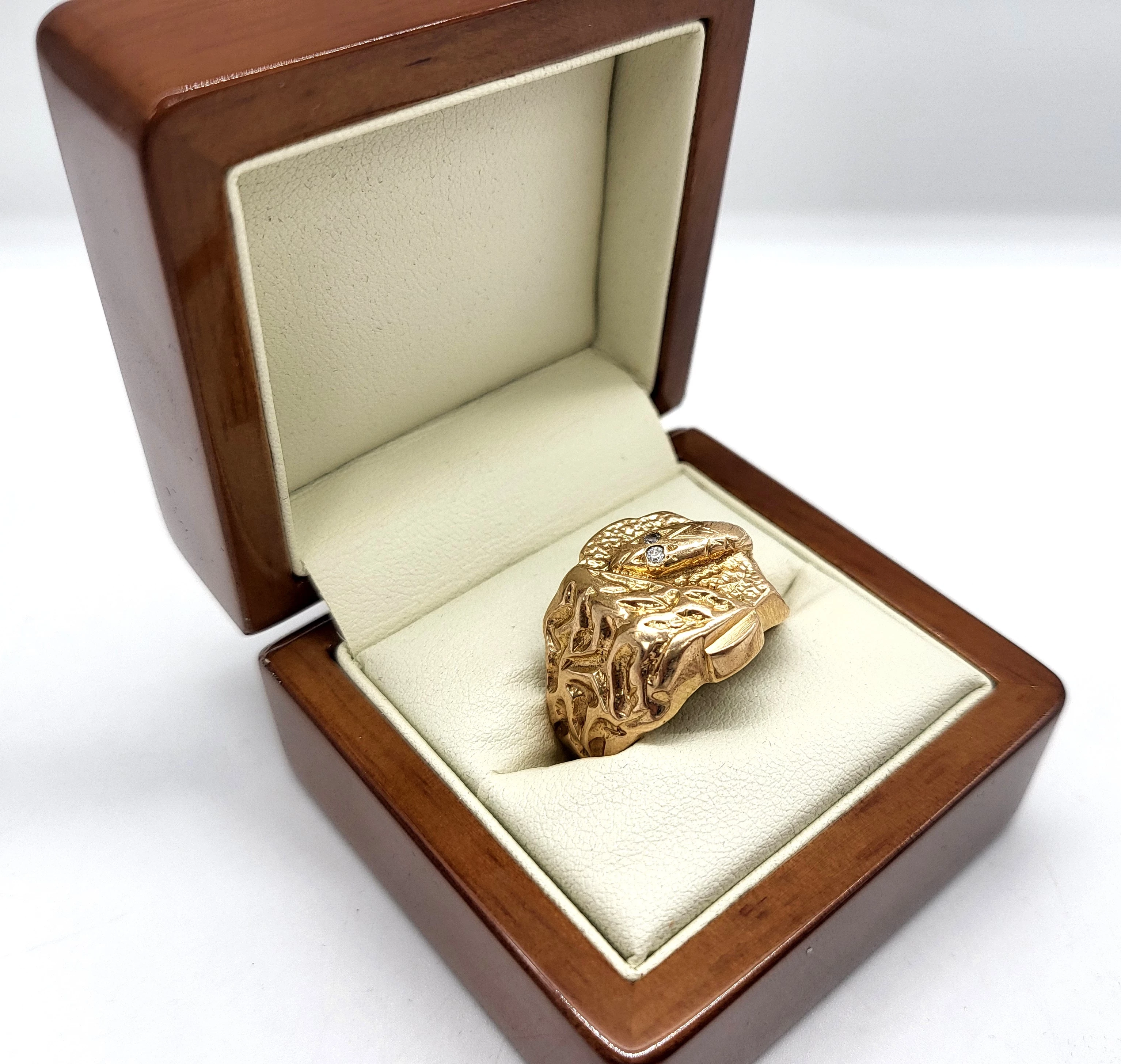 piekny-masywny-zloty-sygnet-5851845g-material-17128-2