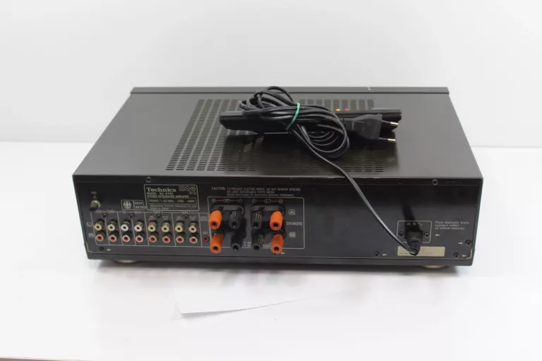 WZMACNIACZ TECHNICS SU-A700 PILOT