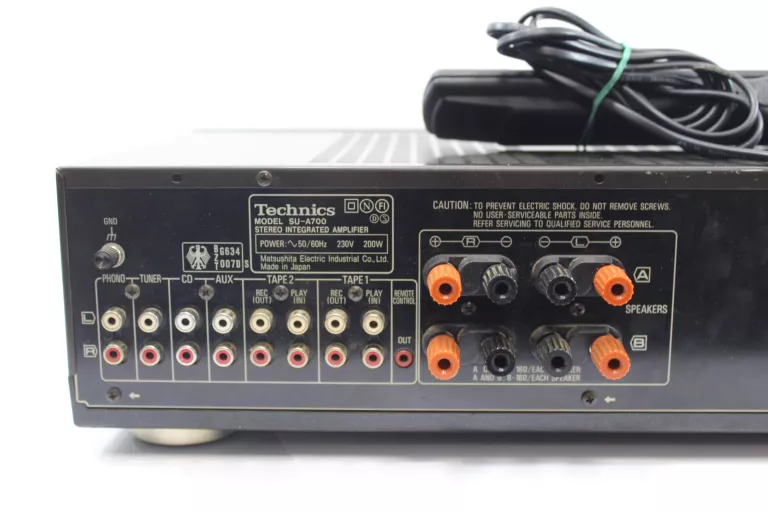 WZMACNIACZ TECHNICS SU-A700 PILOT