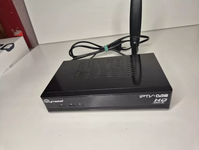 DEKODER SKYMASTER IPTV/DVBT TNT 5 + PILOT + ADAPTER