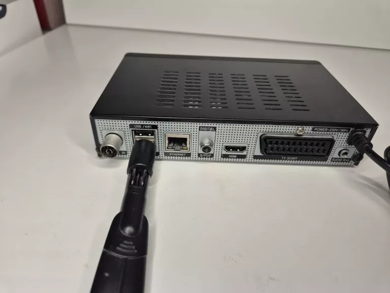 DEKODER SKYMASTER IPTV/DVBT TNT 5 + PILOT + ADAPTER