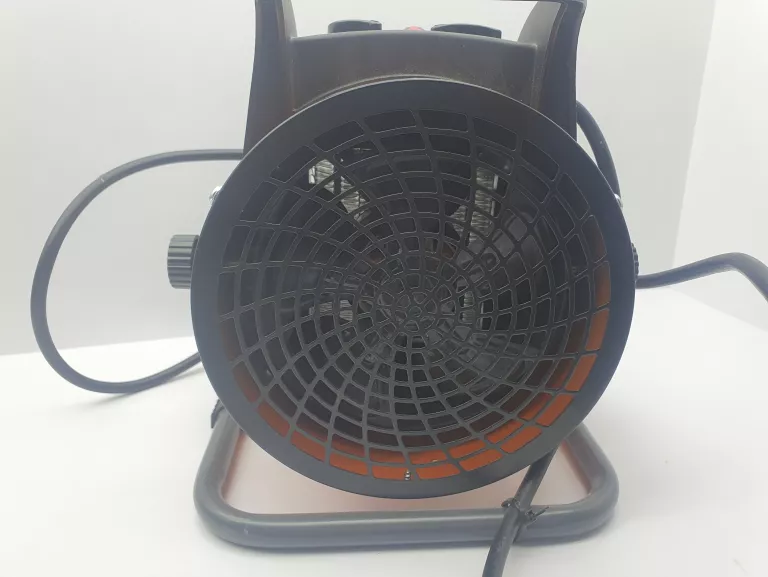 MAŁA NAGRZEWNICA FERM EHM1004 2KW