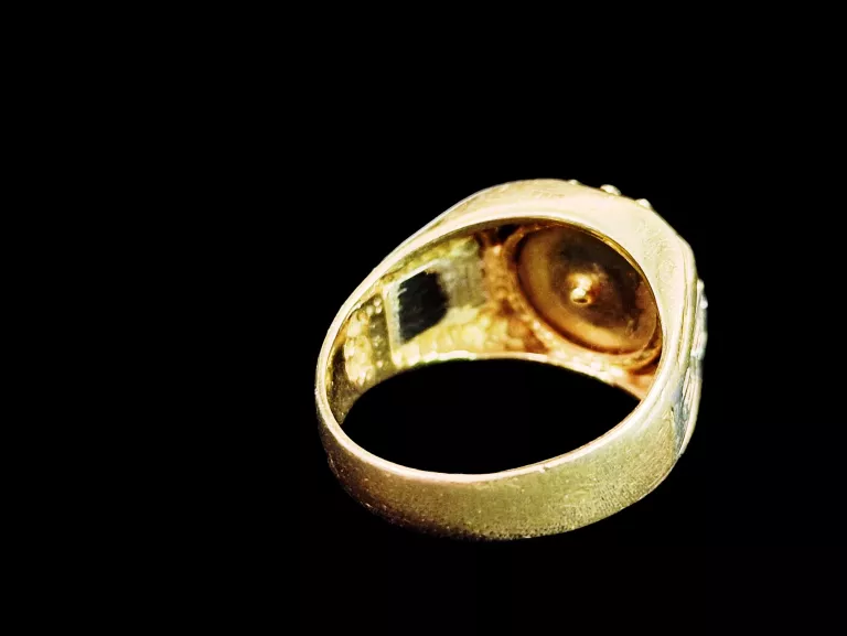 WIDOWISKOWY ZŁOTY SYGNET VERSACE P.585 R.20