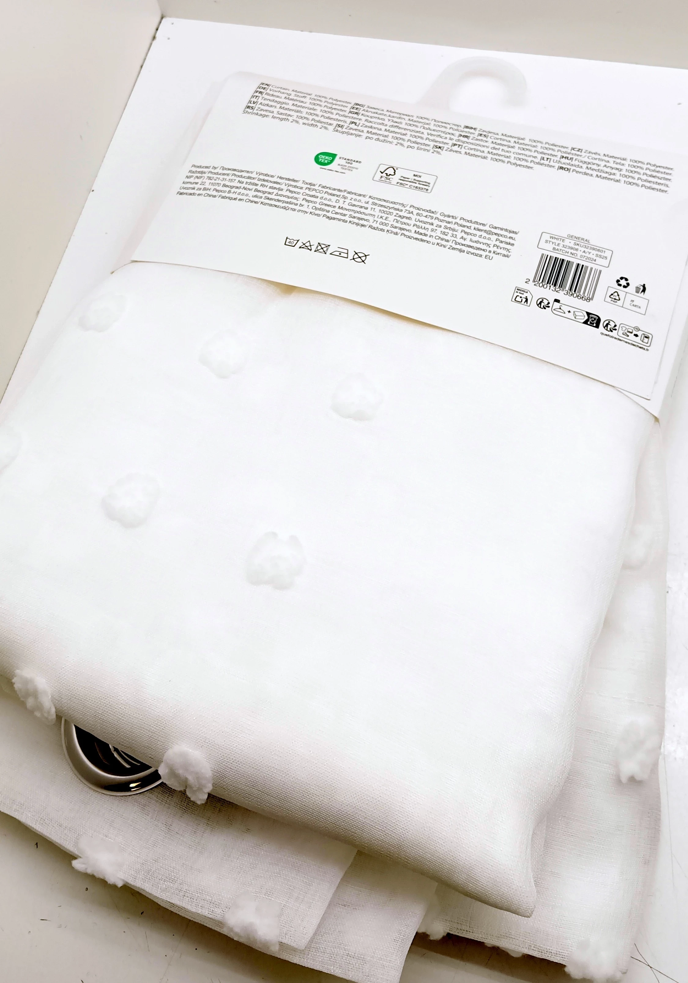 firanka-biala-kulki-pepco-home-135x260-przelotki-sposob-zawieszania-129408-1