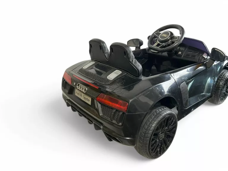 AUTO NA AKUMULATOR AUDI R8 + PILOT + ZAS