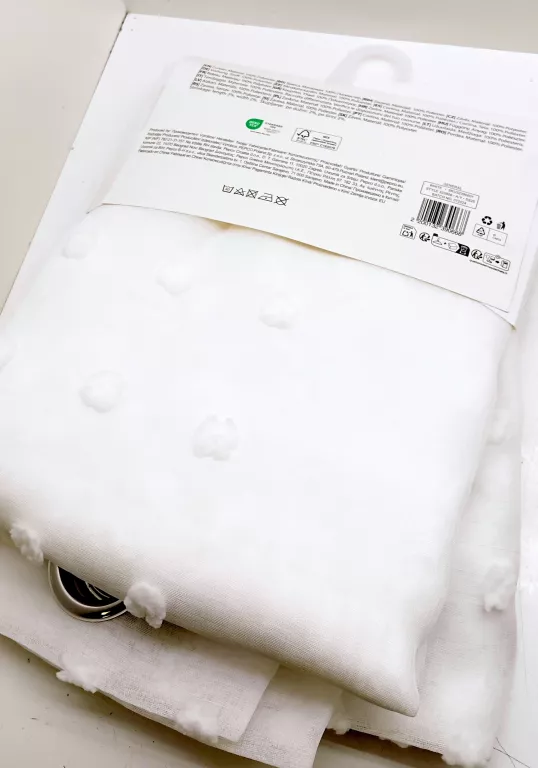 firanka-biala-kulki-pepco-home-135x260-przelotki-sposob-zawieszania-129408-1