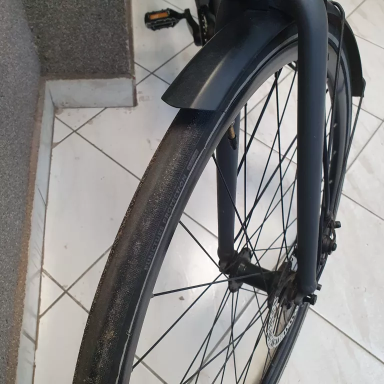 rower-miejski-elops-speed-900-material-ramy-179-1