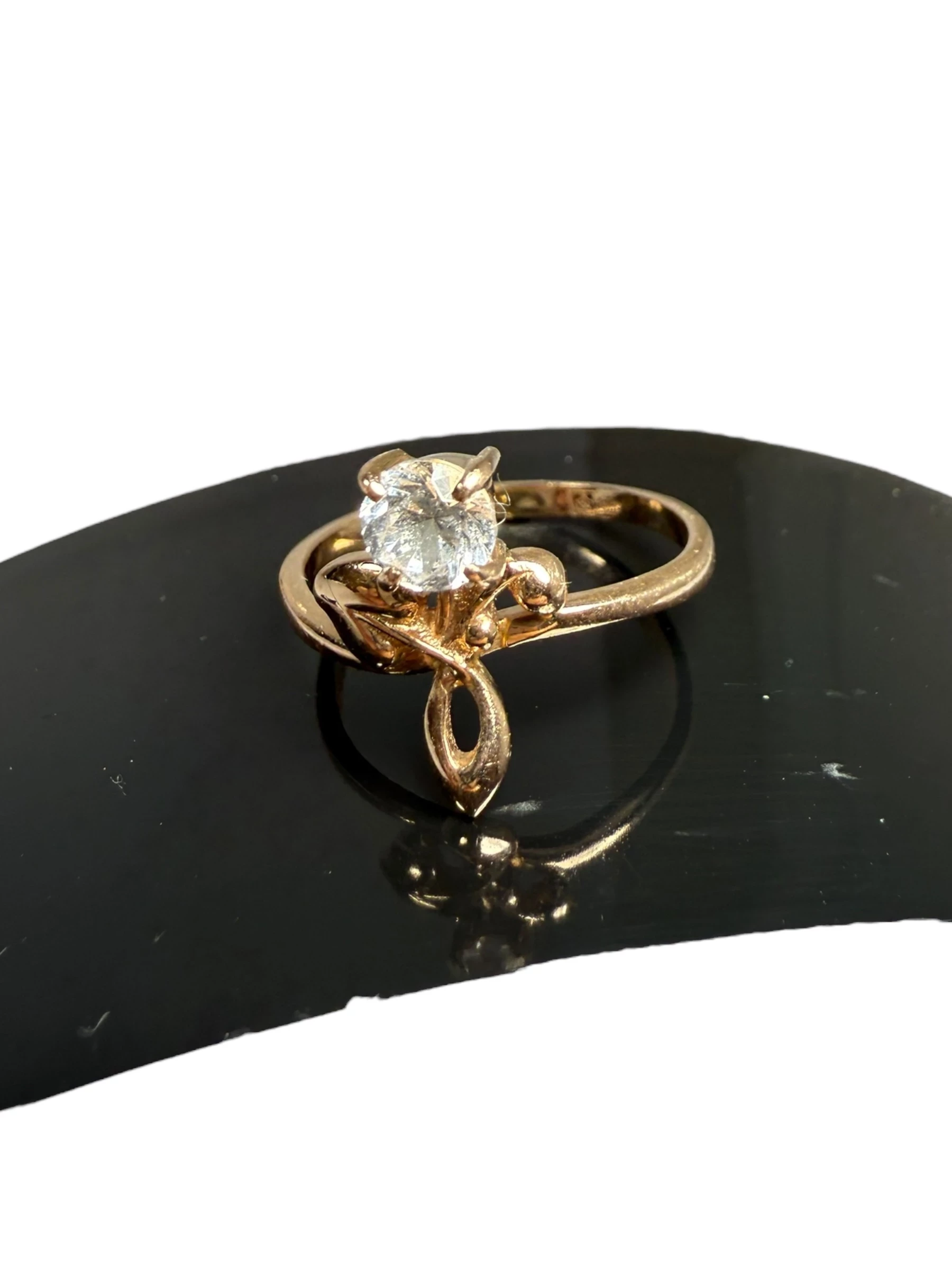 zloty-pierscionek-rose-gold-14k-259g-583-r17-material-15835-2