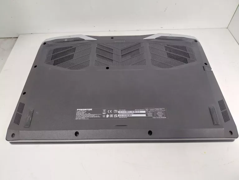 laptop-predator-helios-300-ph317-55-i5-11400h-16gb-1500gb-ssd-rtx-3050-ti-przekatna-ekranu-1730