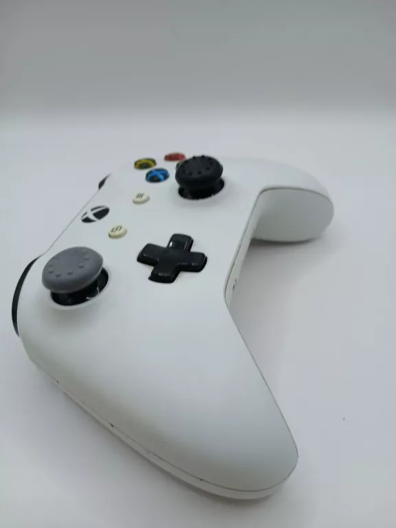 PAD DO XBOX ONE  MODEL 1708 BIAŁY