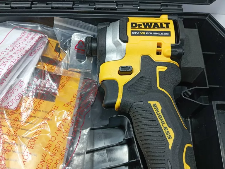 ZAKRĘTARKA DEWALT DCF850 +  2 X AKK + ŁAD + WALIZKA IDEAŁ