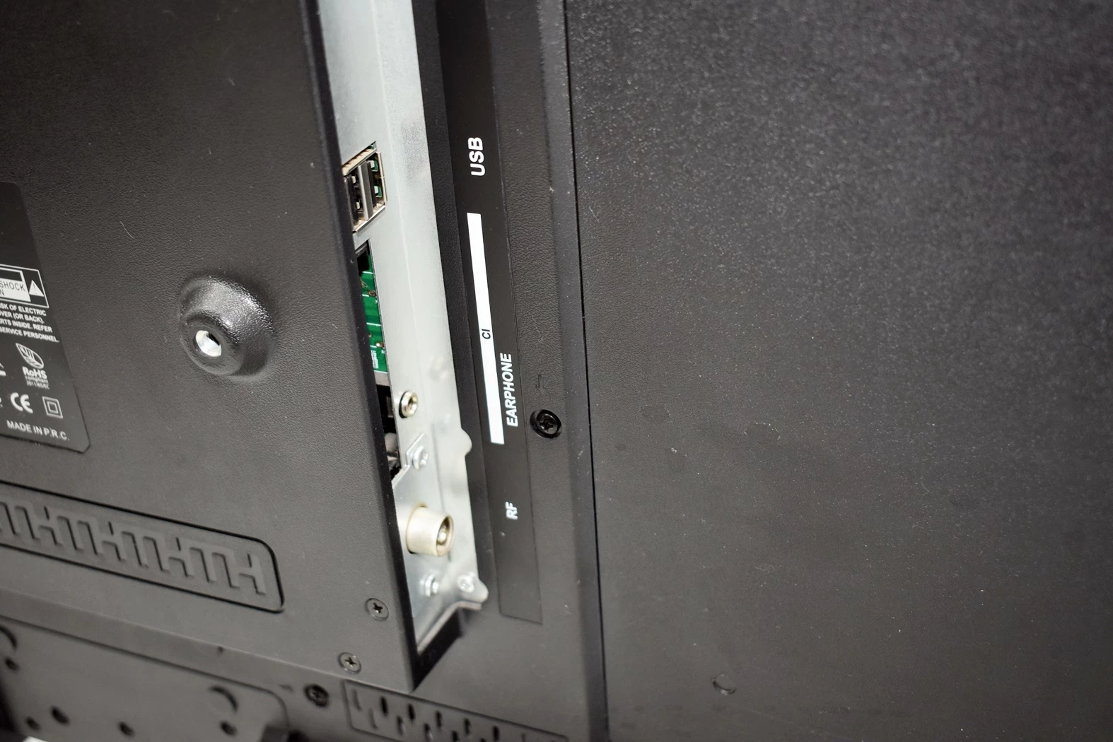 telewizor-akai-let32hr3280-pilot-przekatna-ekranu-cale-3200