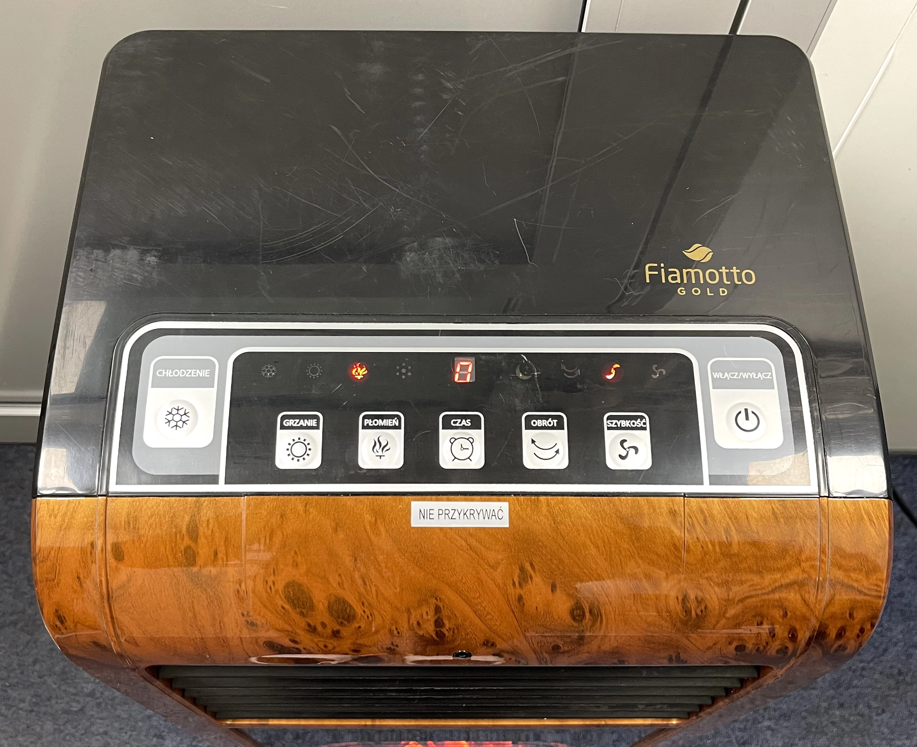 grzejnik-z-funkcja-kominka-klimatyzacji-oraz-jonizacji-fiamotto-gold-l8nh-stan-11323-2