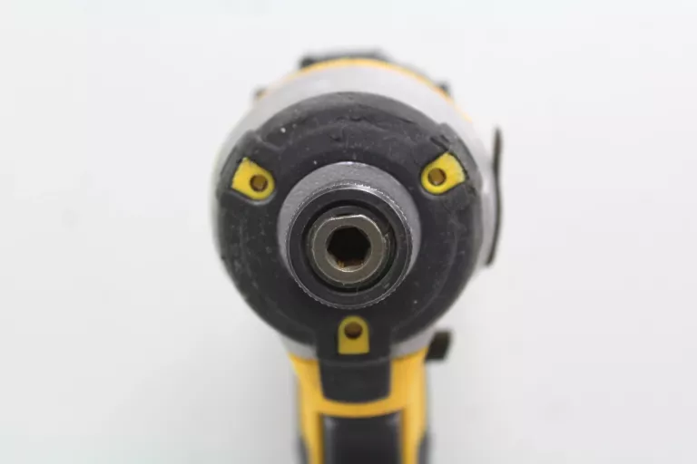 ZAKRĘTARKA DEWALT DCF887 18V XR BRUSHLESS