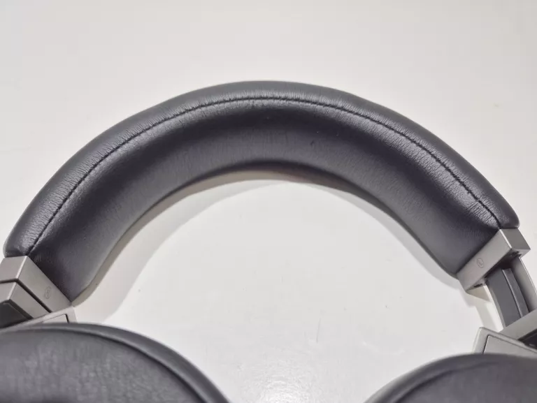 SŁUCHAWKI CORSAIR VIRTUOSO RGB WIRELESS SE