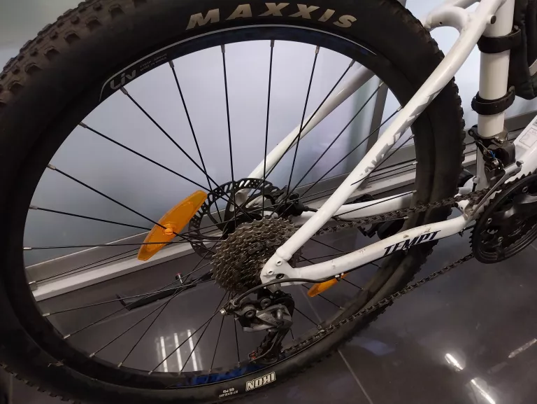 ROWER DAMSKI MTB GIANT LIV TEMPT 2 27,5 ROZ.M
