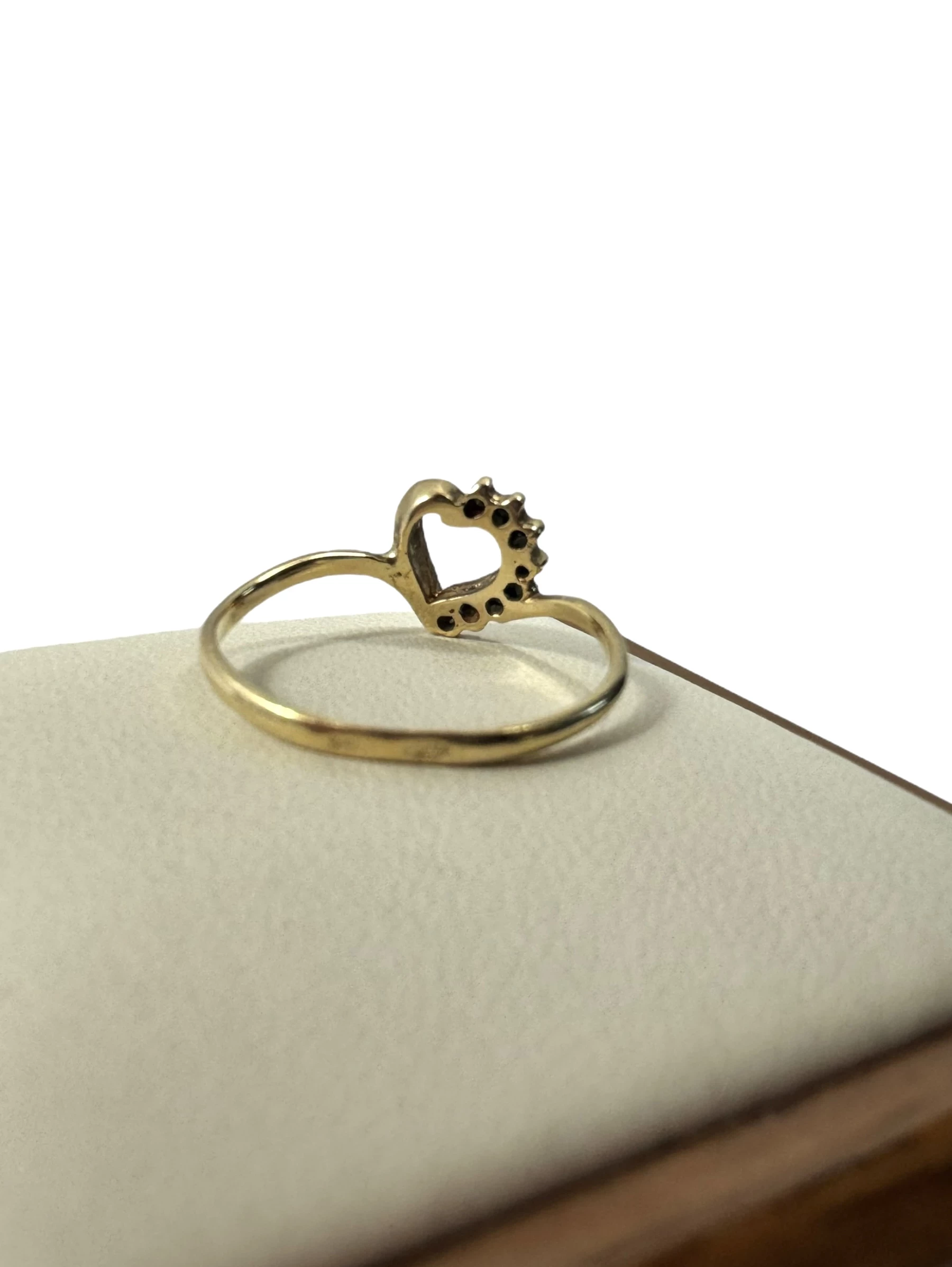 zloty-pierscionek-z-8-kamieniami-190g-585-r16-kamien-17088-128