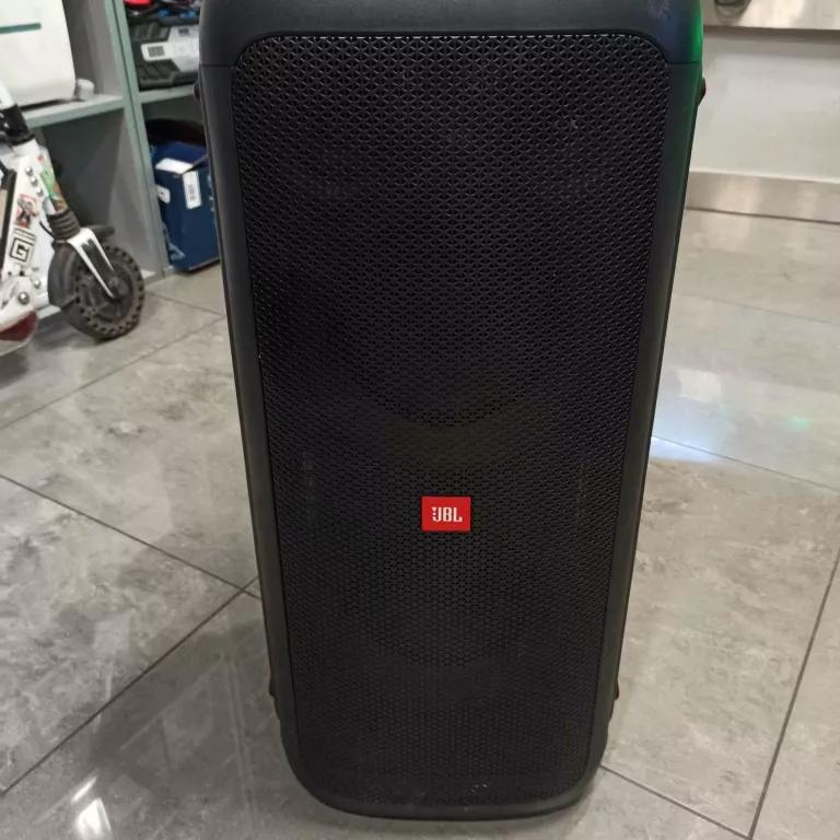 GŁOŚNIK BEZPRZEWODOWY JBL PARTY BOX 300 Z KABELKIEM