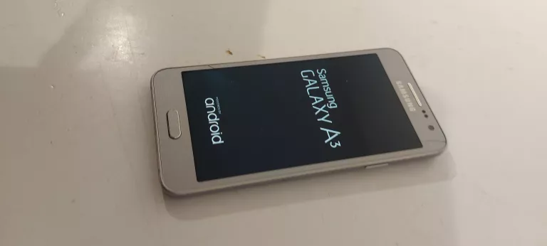 TELEFON SAMSUNG GALAXY A3 PĘKNIĘTY