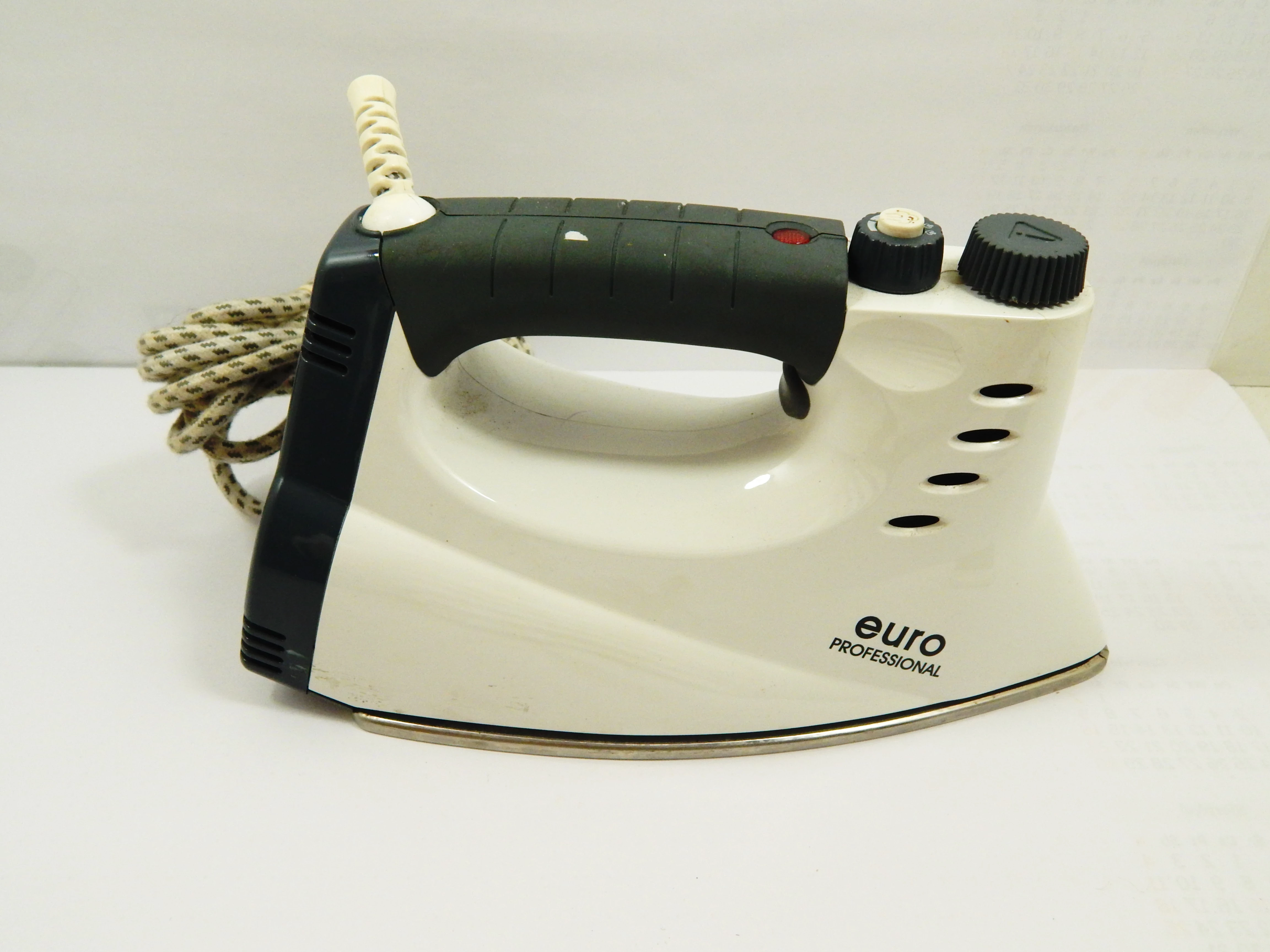 zelazko-euro-professional-ep101-moc-120000