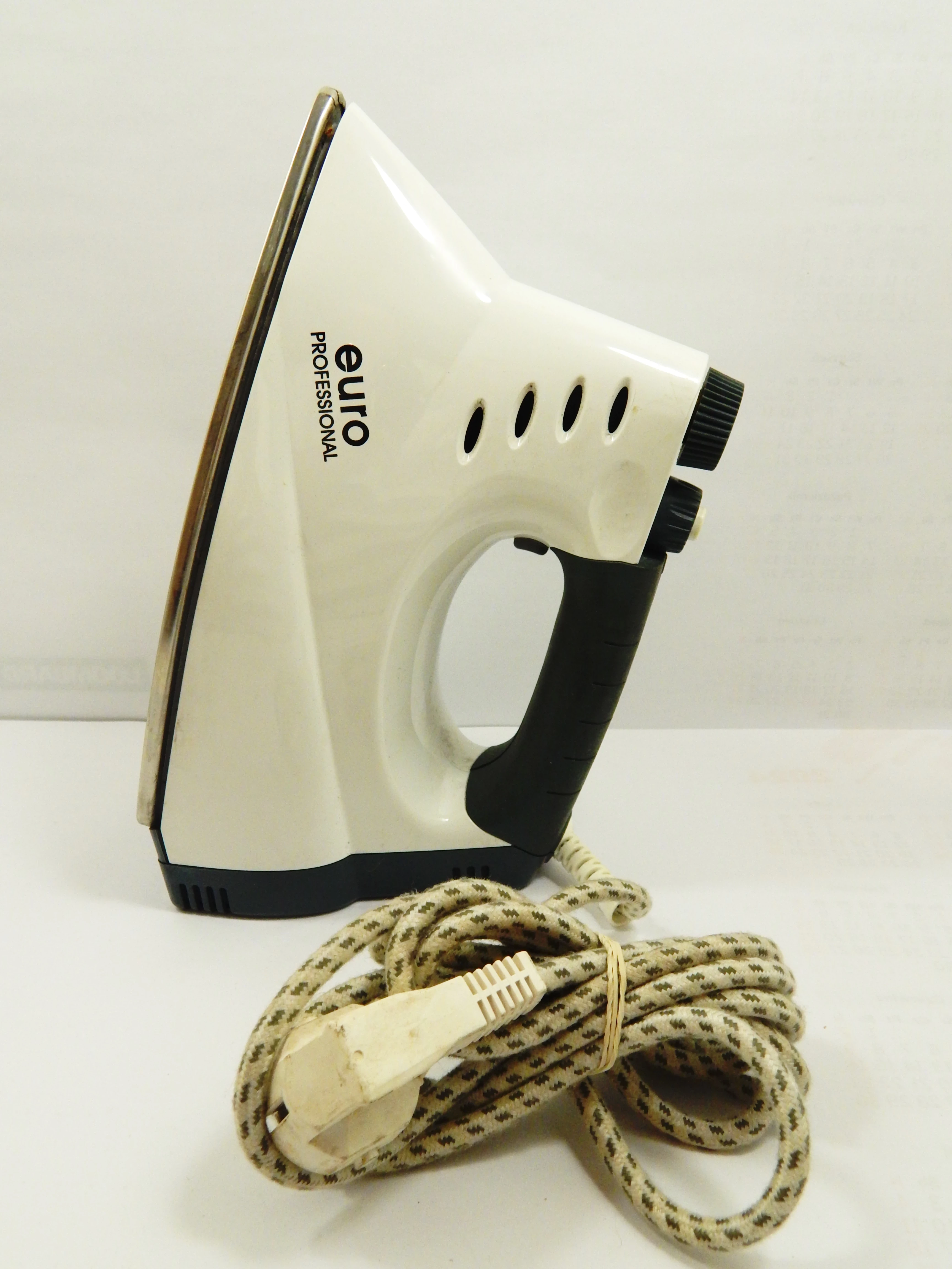 zelazko-euro-professional-ep101-chrusciela-17-warszawa-dz-matuszewicz-spj