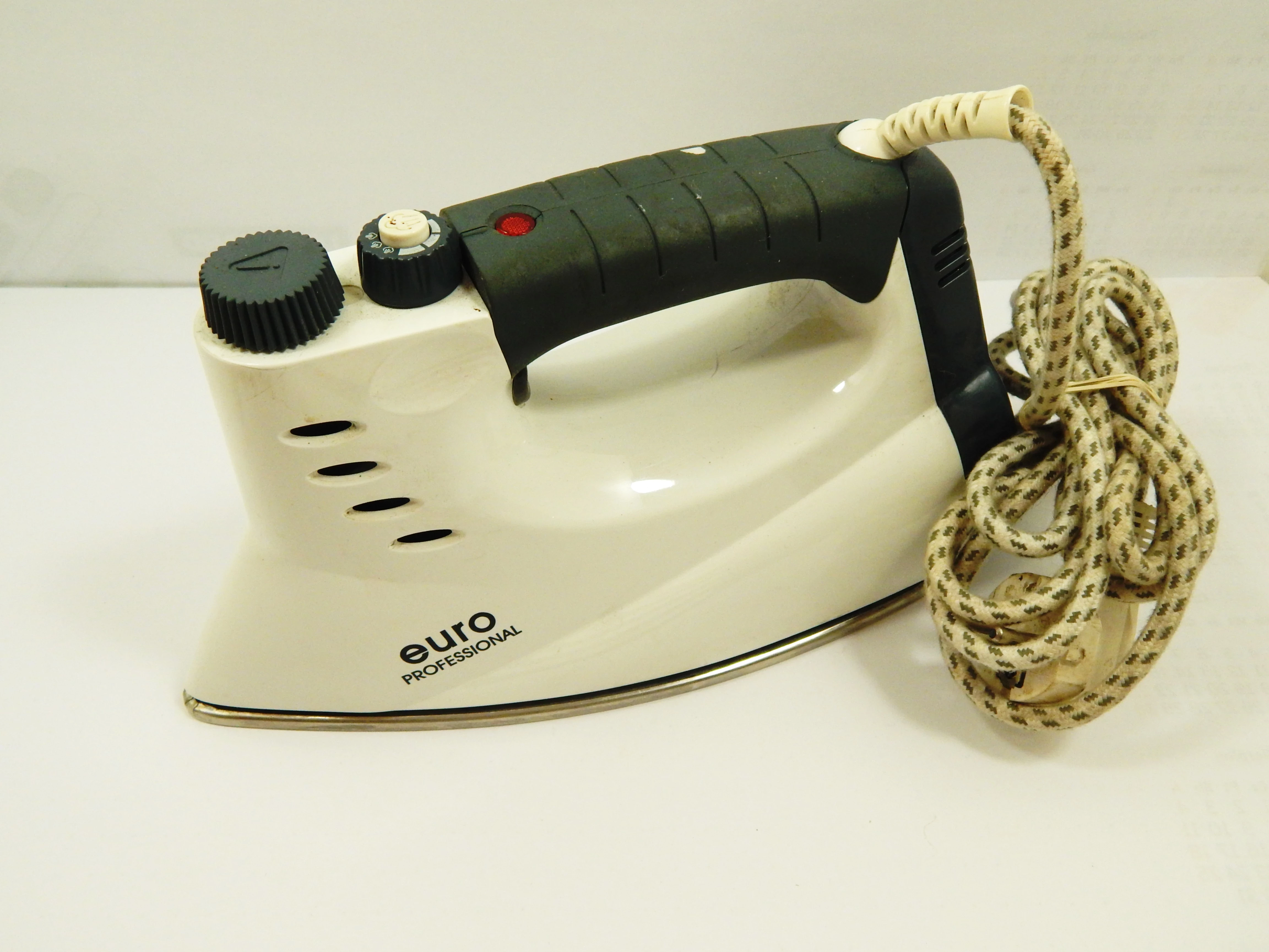 zelazko-euro-professional-ep101-kolor-dominujacy-129357-2