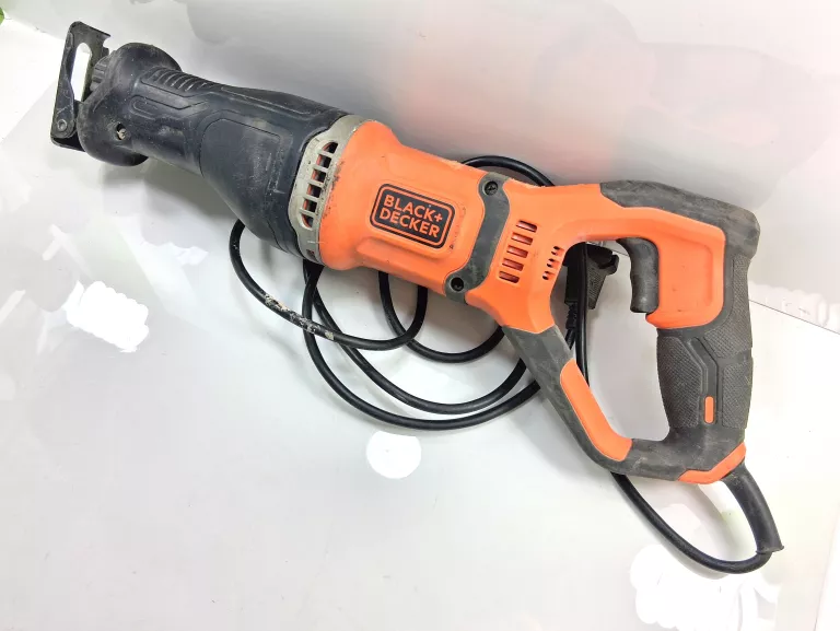 PIŁA SZABLASTA BLACK+DECKER BES301