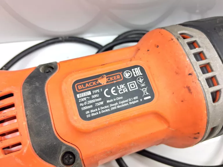 PIŁA SZABLASTA BLACK+DECKER BES301