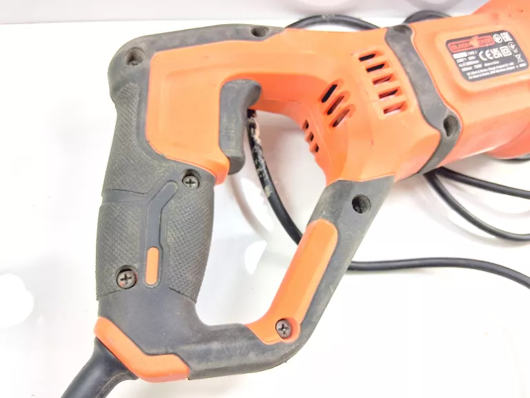 PIŁA SZABLASTA BLACK+DECKER BES301