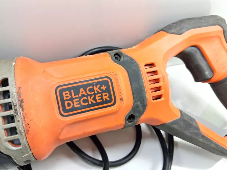 PIŁA SZABLASTA BLACK+DECKER BES301