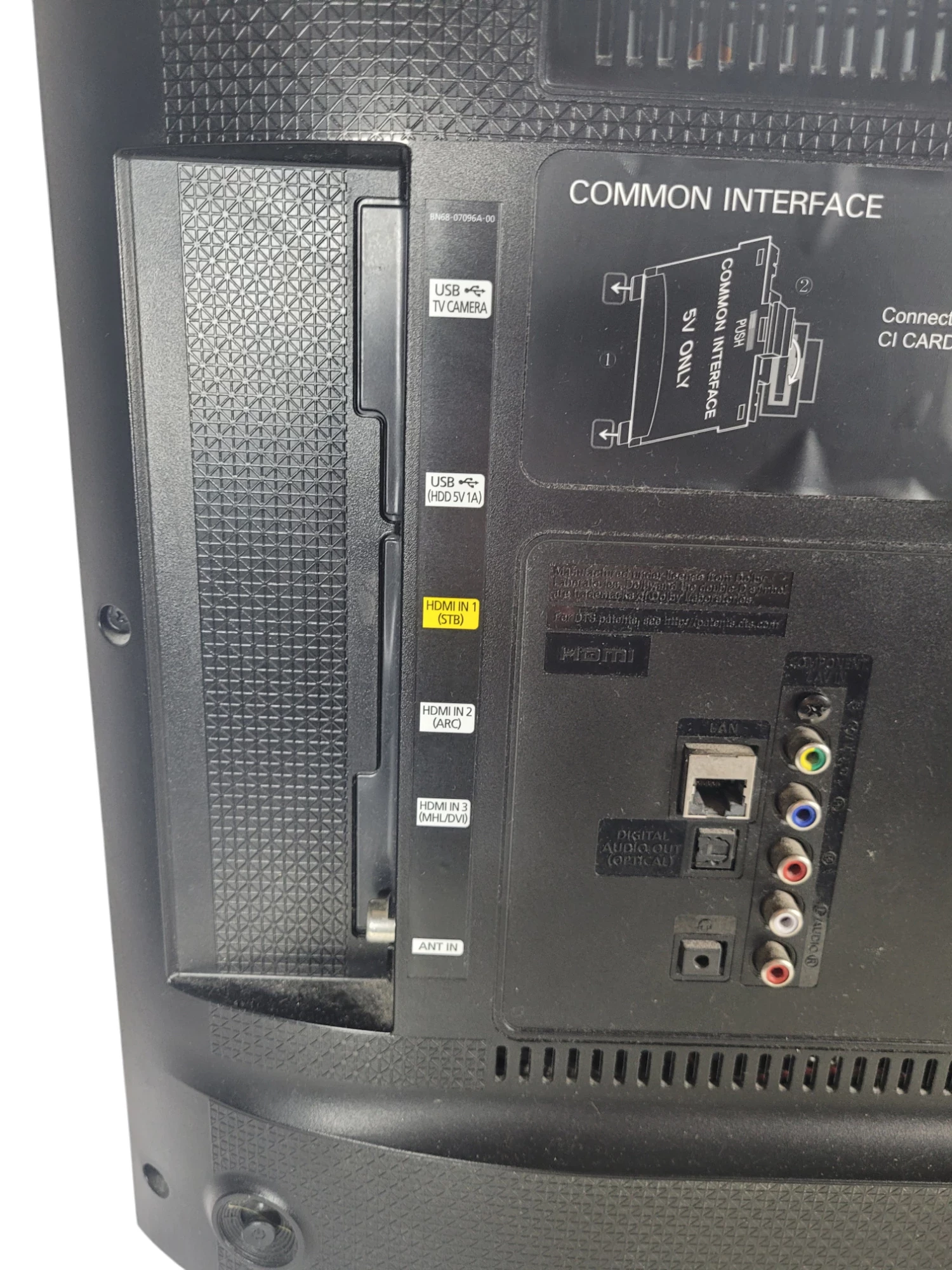 telewizor-samsung-ue32j5600aw-32-cale-ean-gtin-8806086897105