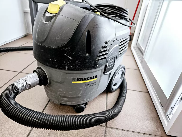 ODKURZACZ PRZEMYSŁOWY KÄRCHER NT 25/1 AP 1380 W