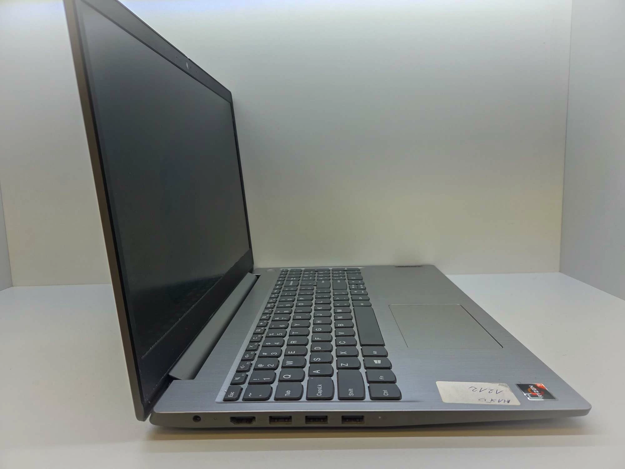 laptop-lenovo-81w1-ideapad-3-15ada05-156-r3-3250u-4gb-ram-256-gb-przekatna-ekranu-1560