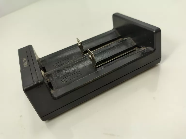 ŁADOWARKA KANAŁOWA GOLISI NEEDLE 2 DO AKUMULATORÓW