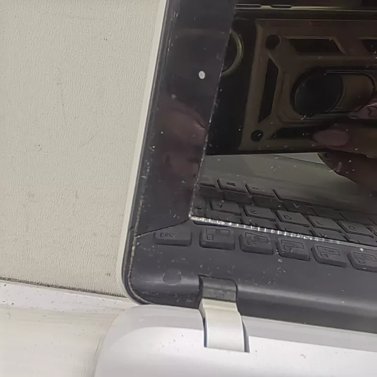 LAPTOP LAPTOP SONY VAIO + ZASILACZ + POKROWIEC
