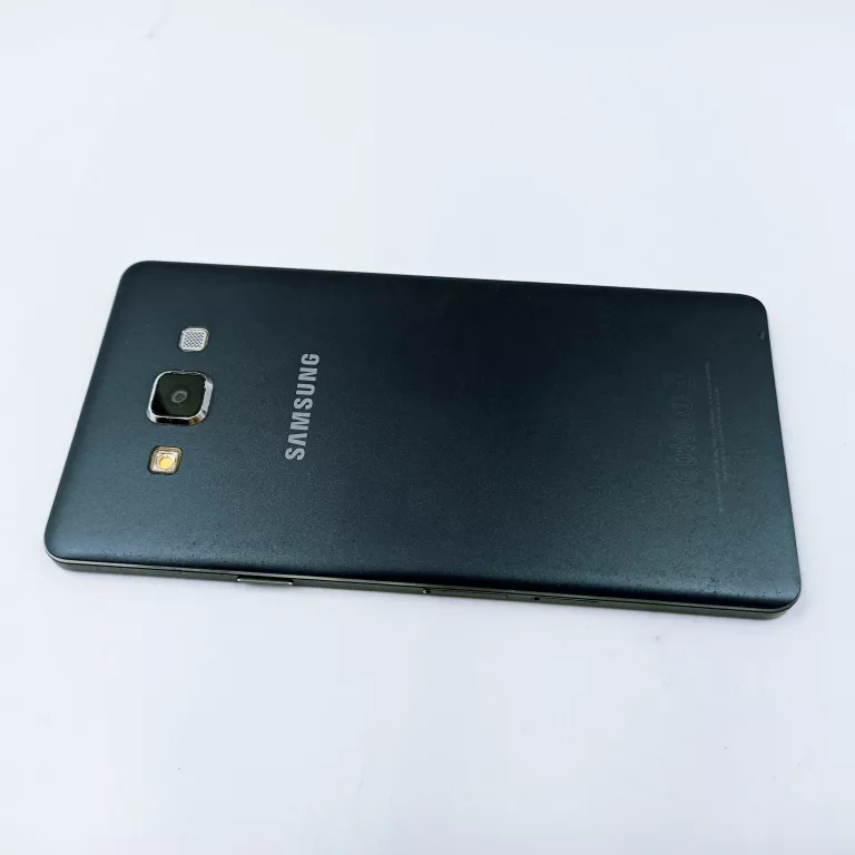 TELEFON SAMSUNG GALAXY A7