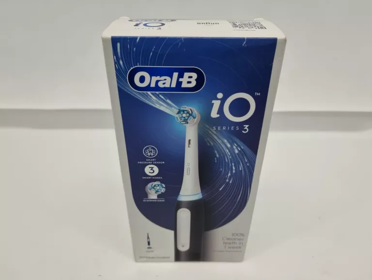 SZCZOTECZKA ELEKTRYCZNA ORAL-B IO3 CZARNA