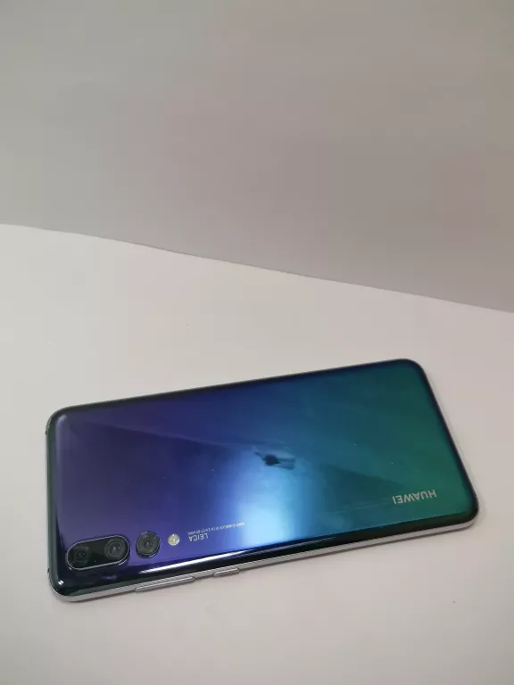 HUAWEI P 20 PRO 128GB6 RAM