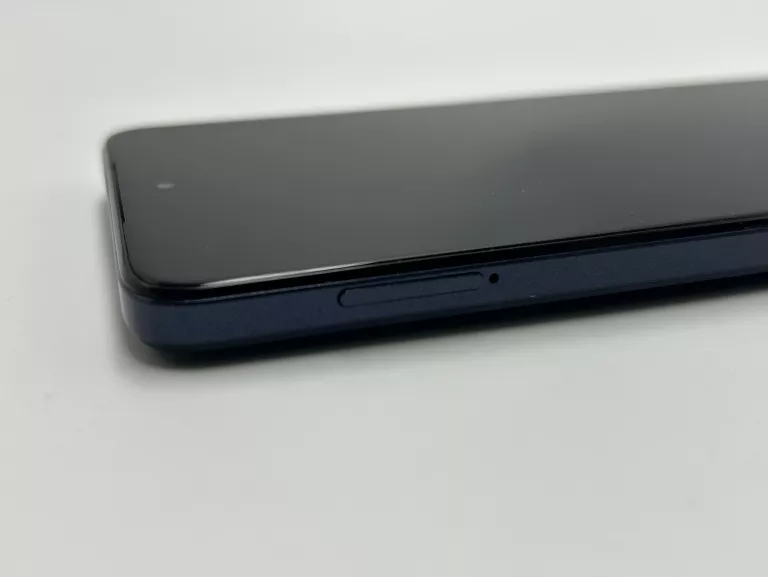 TELEFON SMARTFON MOTOROLA MOTO G84 5G 12 GB/256 GB XT2347-2 NIEBIESKI