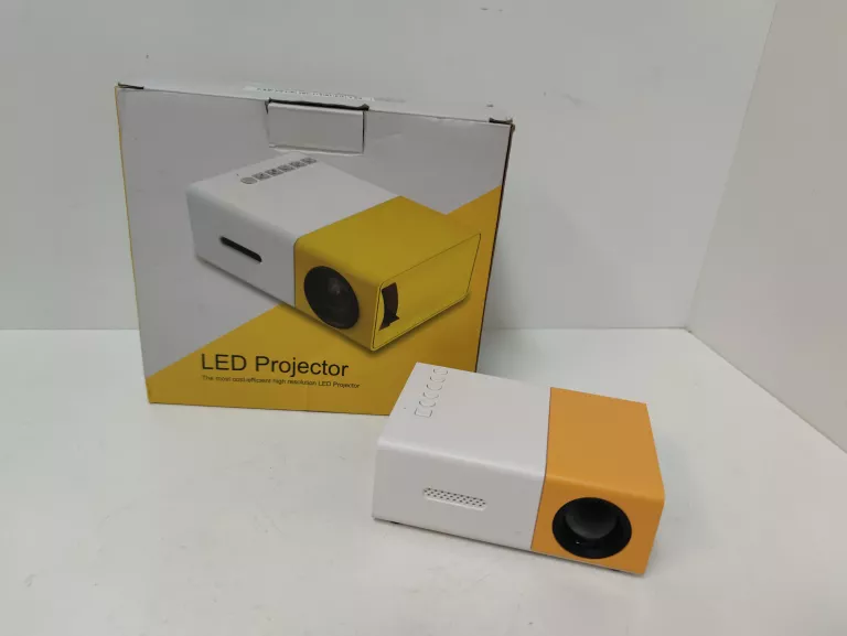 LED PROJECTOR  YG300