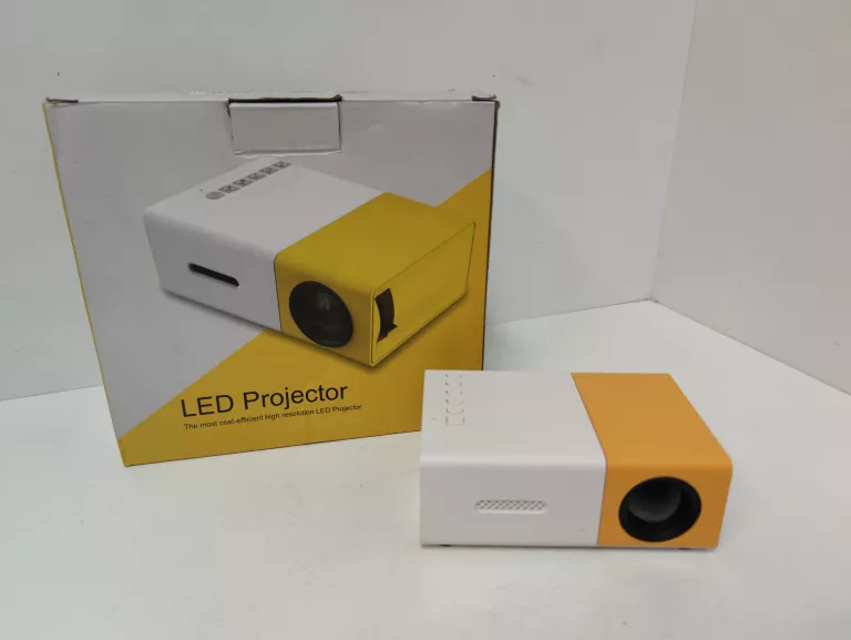 LED PROJECTOR  YG300