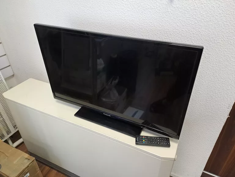 TELEWIZOR LED PANASONIC TX-32CW304 32 " HD