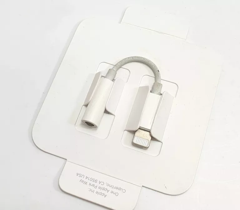PRZEJŚCIÓWKA - APPLE LIGHTNING TO 3.5 MM JACK ADAPTER (MMX62ZMA)