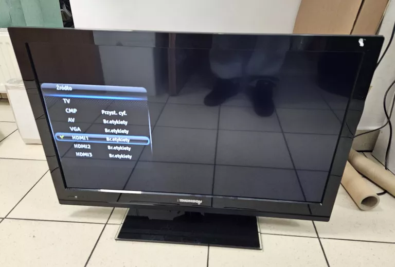TELEWIZOR THOMSON 32HT4253 + PILOT + OKABLOWANIE