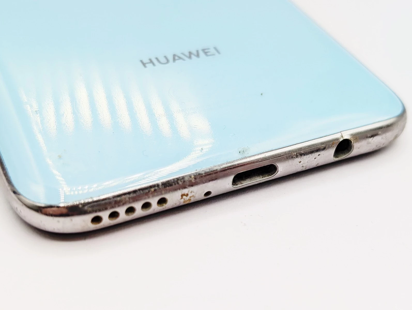 telefon-huawei-p-40-lite-at-opis-at-typ-202685-212929