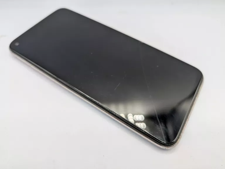 telefon-huawei-p-40-lite-at-opis-at-sredzka-28-wroclaw