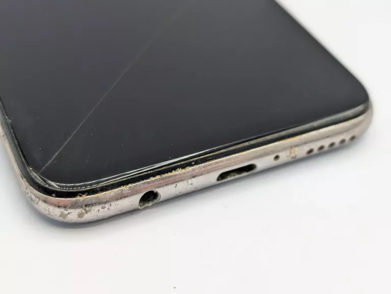 telefon-huawei-p-40-lite-at-opis-at-ean-gtin-4537364217622