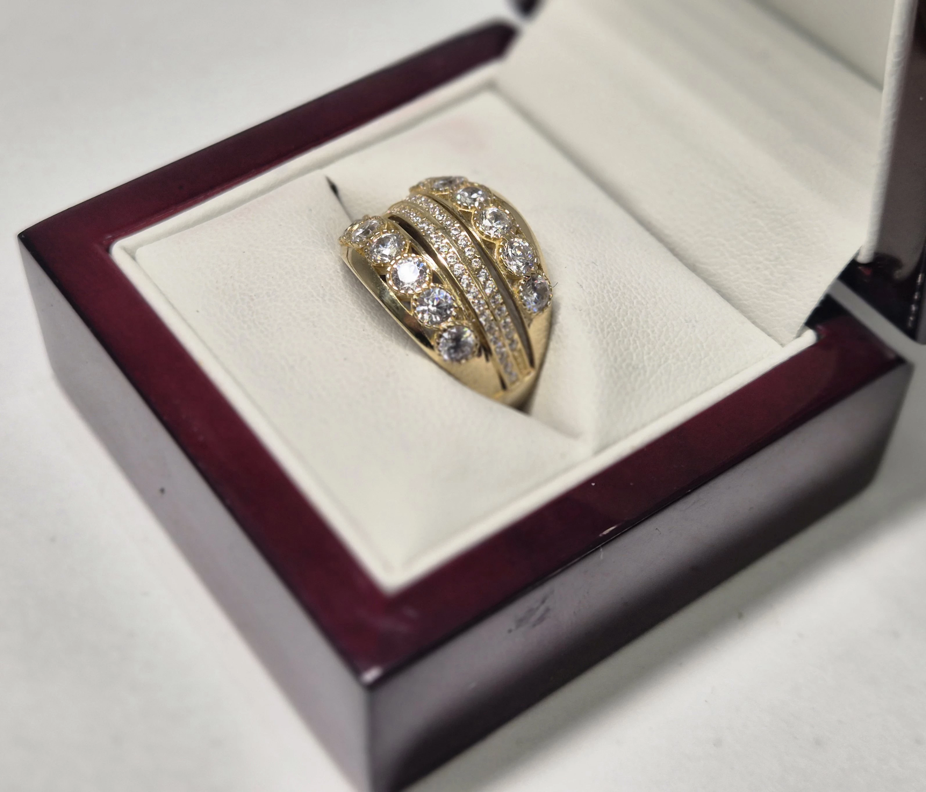 zloty-pierscionek-585-647g-r18-stan-11323-2